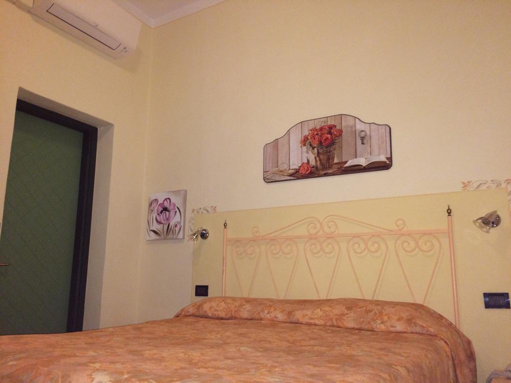 Lungomare Hotel มารินา ดิ เชชินา ภายนอก รูปภาพ